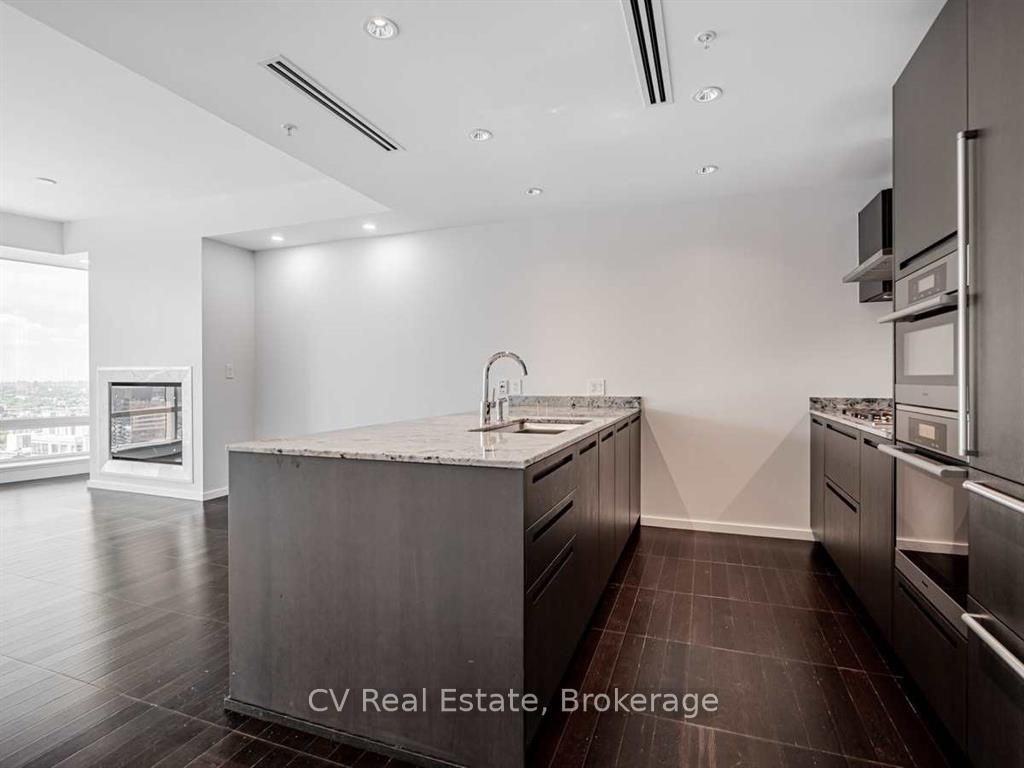 180 University Avenue #4604 - Photo 3 of 22