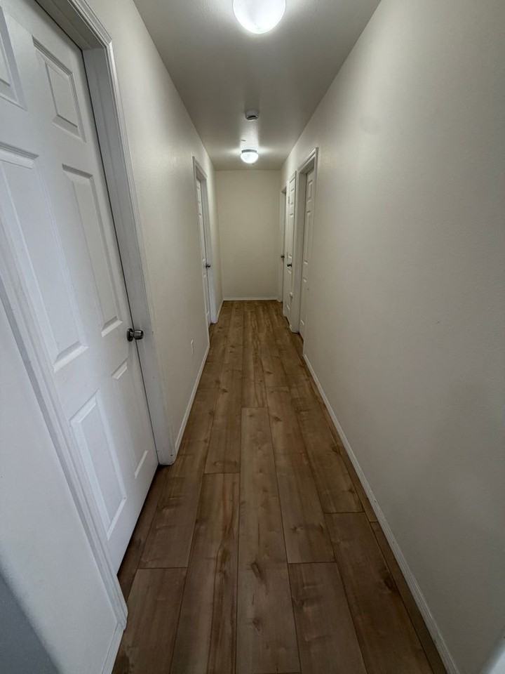 225 223/225 K St NE  - 225 K St NE - Photo 3 of 12