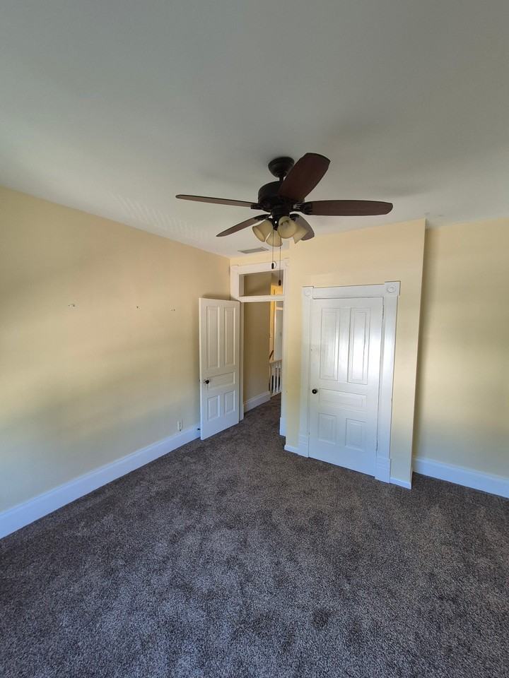 131 1/2 Elm St #131-5 - Photo 3 of 9