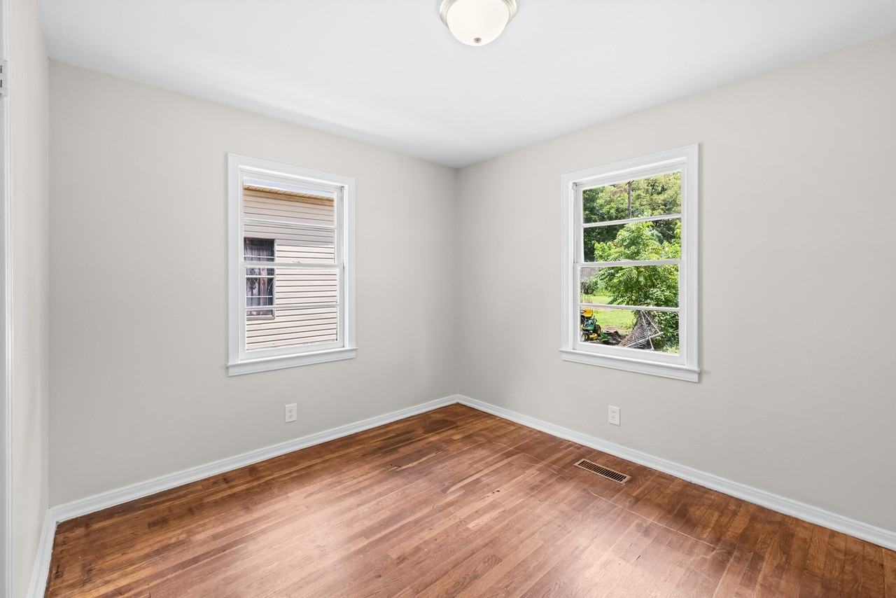 3213 Dartmouth Ave #1 - Photo 3 of 13