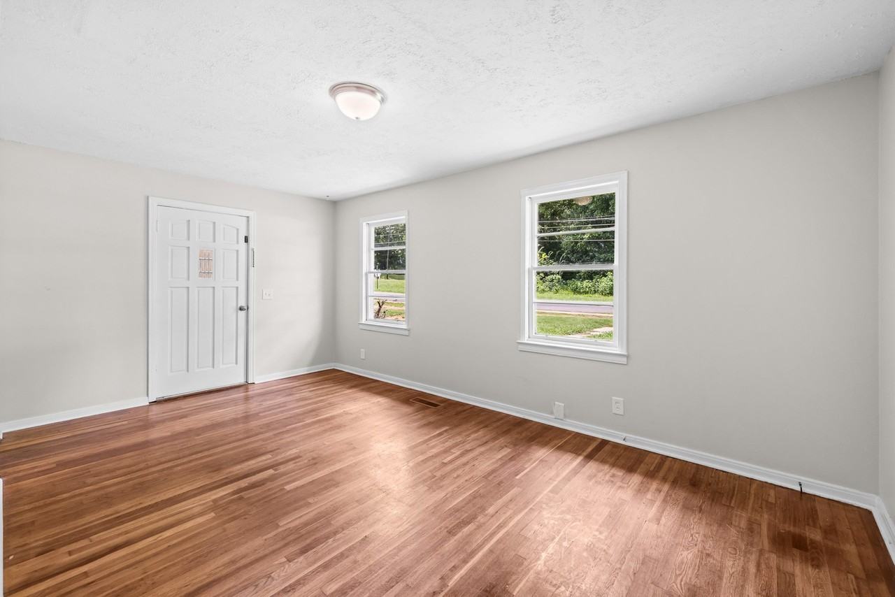3213 Dartmouth Ave #1 - Photo 6 of 13