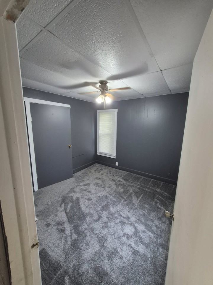 1740 S Blanchard St #1 - Photo 5 of 10