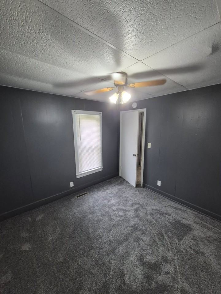 1740 S Blanchard St #1 - Photo 7 of 10