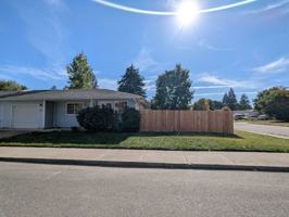 featured image of 702 E Spokane Ave