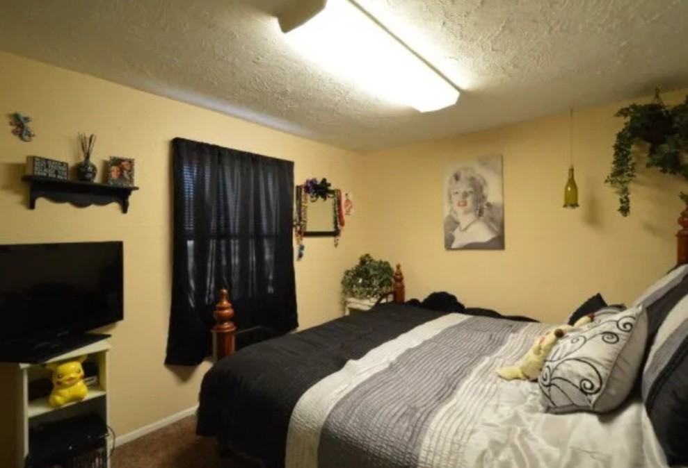 1196 Blaine Ave #1 - Photo 4 of 7