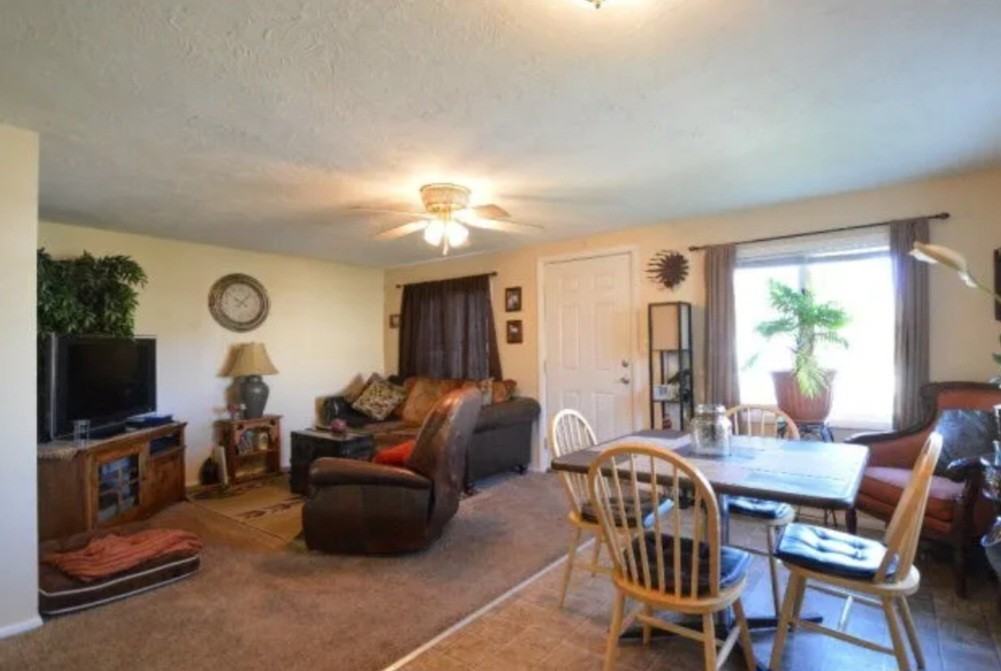 1196 Blaine Ave #1 - Photo 7 of 7