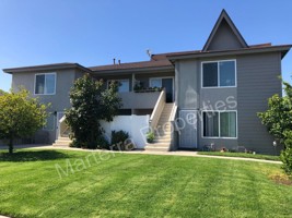featured image of 2861 Mendoza Dr