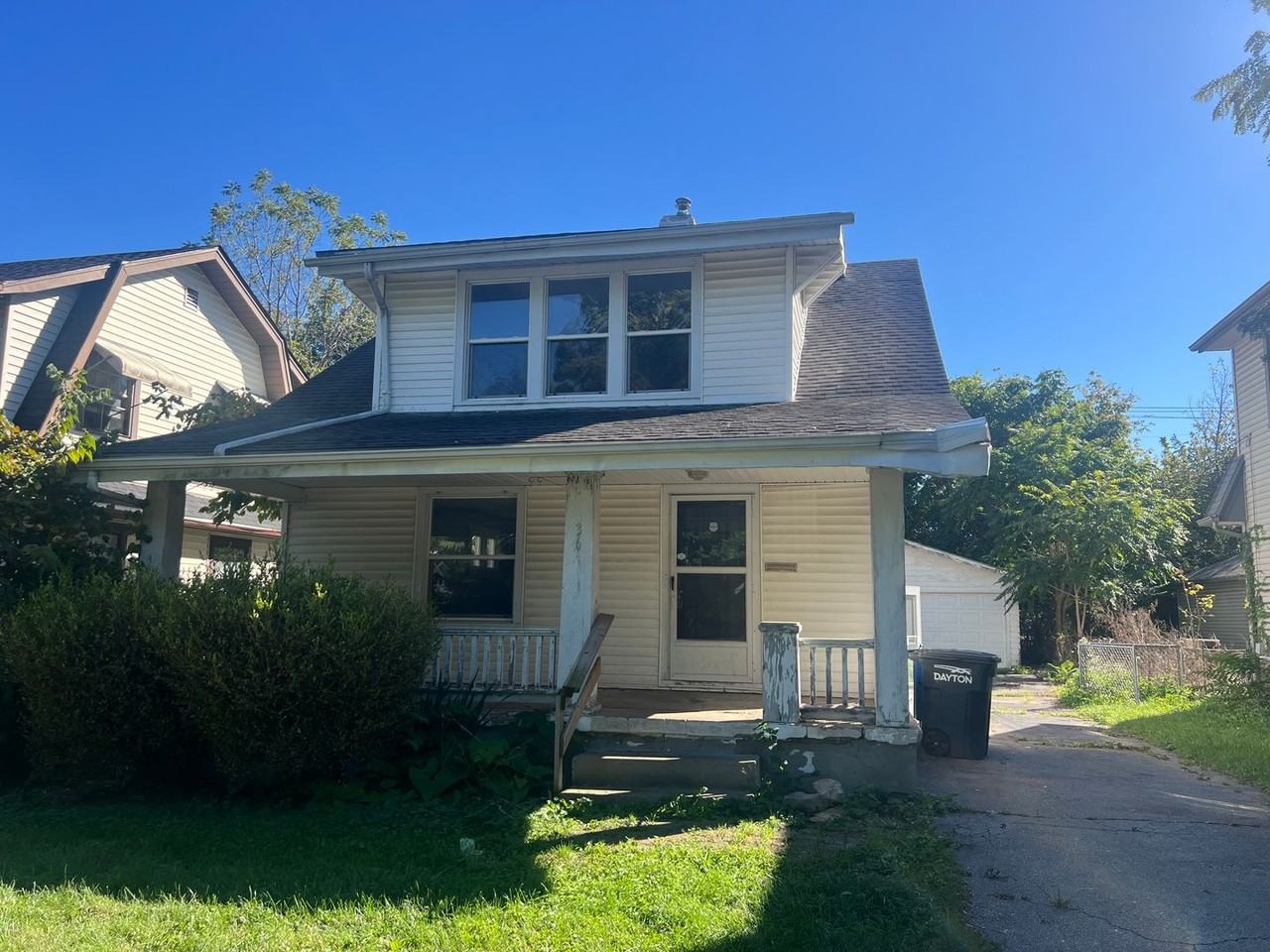 36 Sandhurst Dr