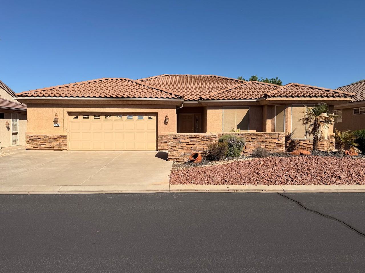 1626 W Sunstar Dr - Photo 3 of 25