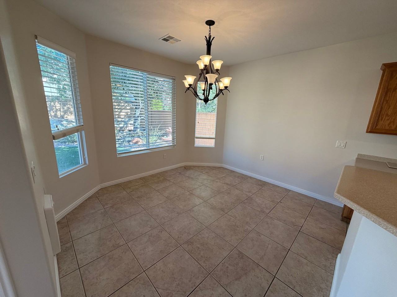 1626 W Sunstar Dr - Photo 7 of 25