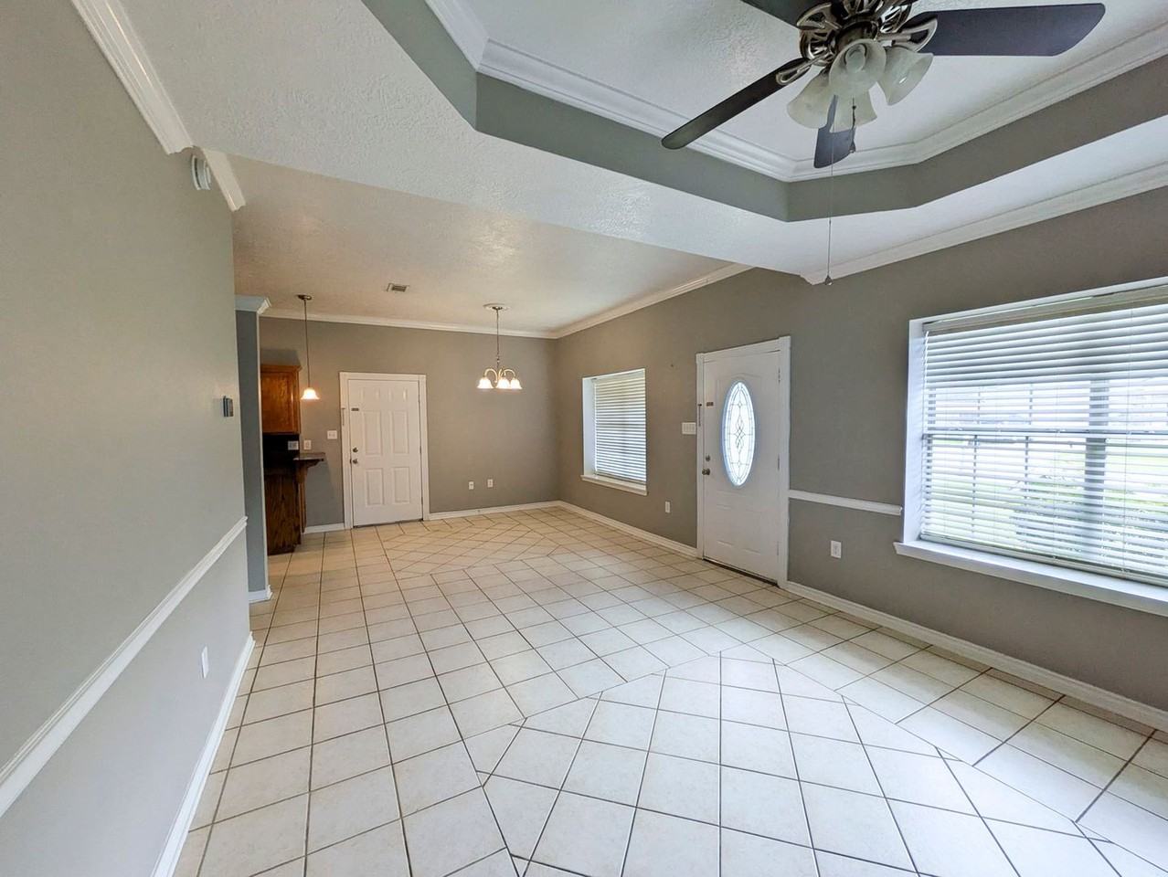 8845 Anna Ln - Photo 2 of 20