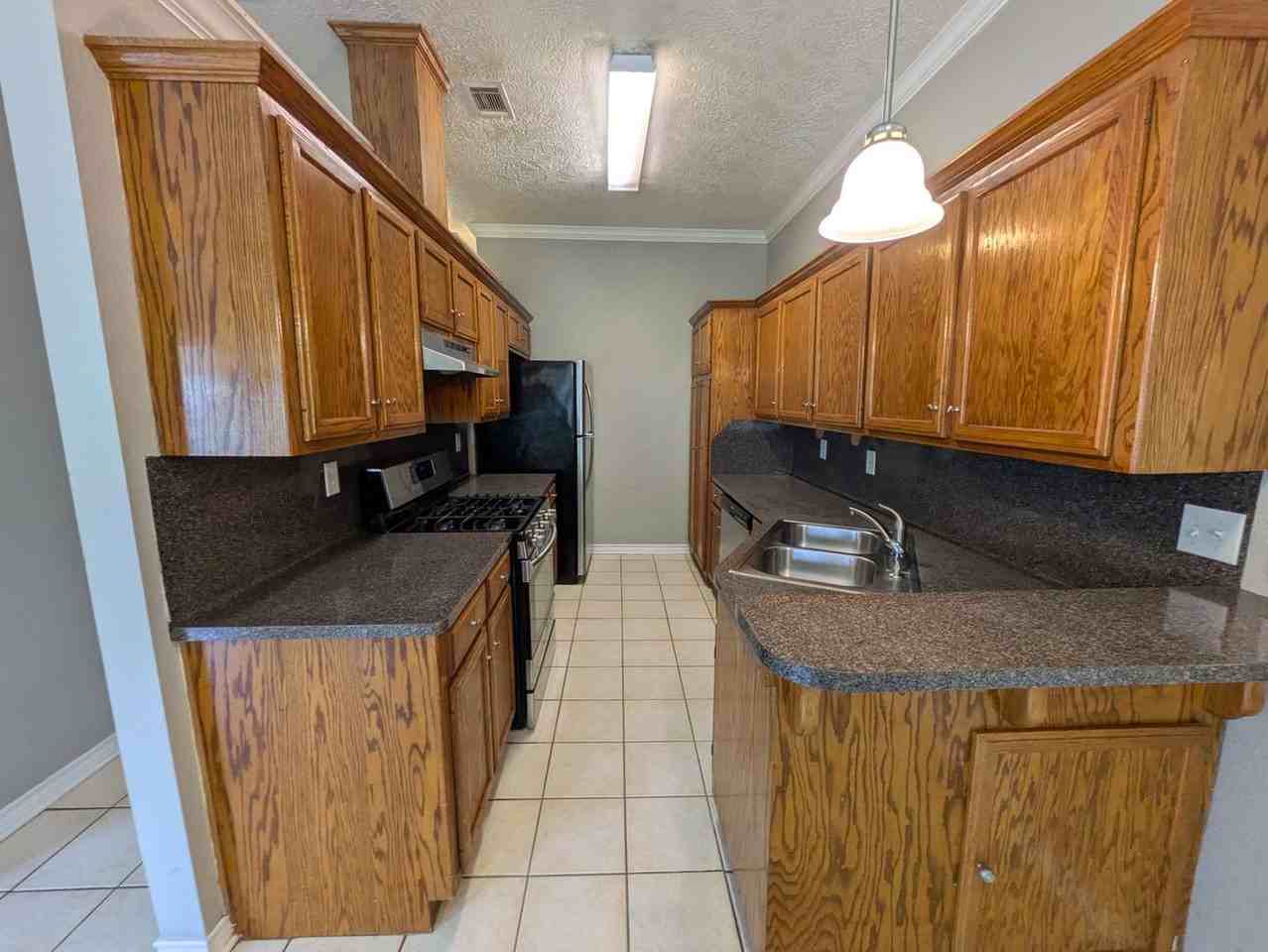 8845 Anna Ln - Photo 5 of 20
