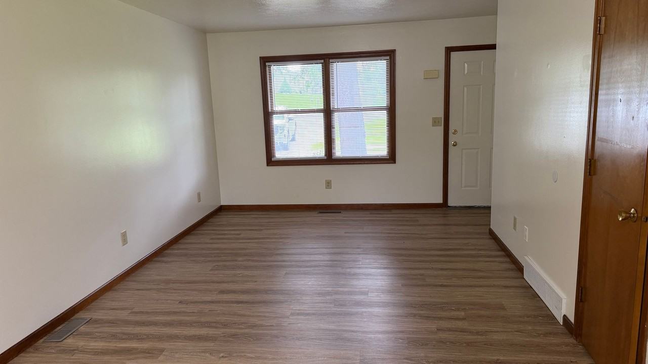 15049 County Road 36 - Photo 2 of 7