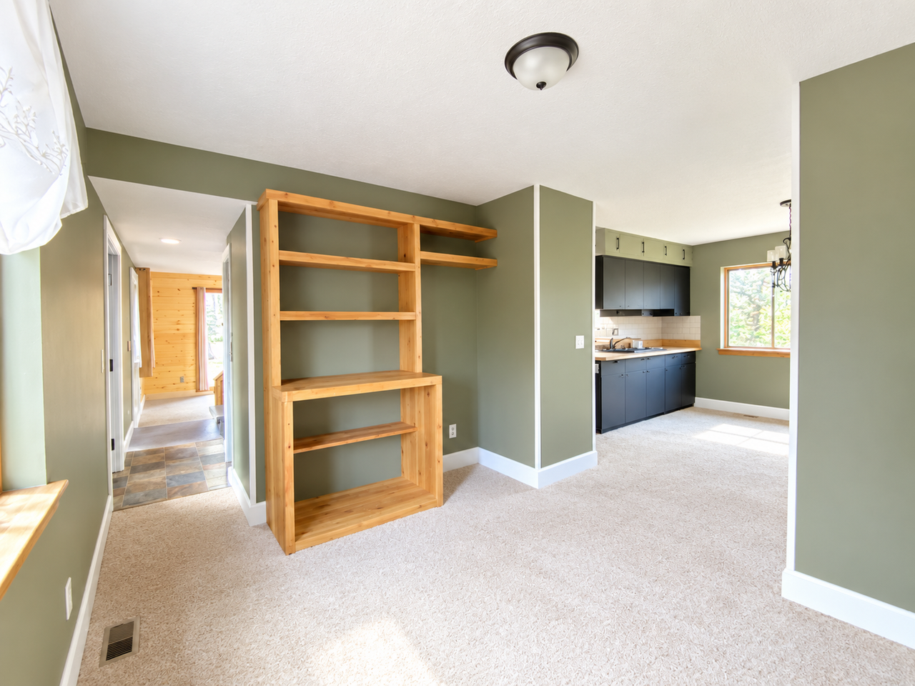 4076 Omer Ln - Photo 5 of 12