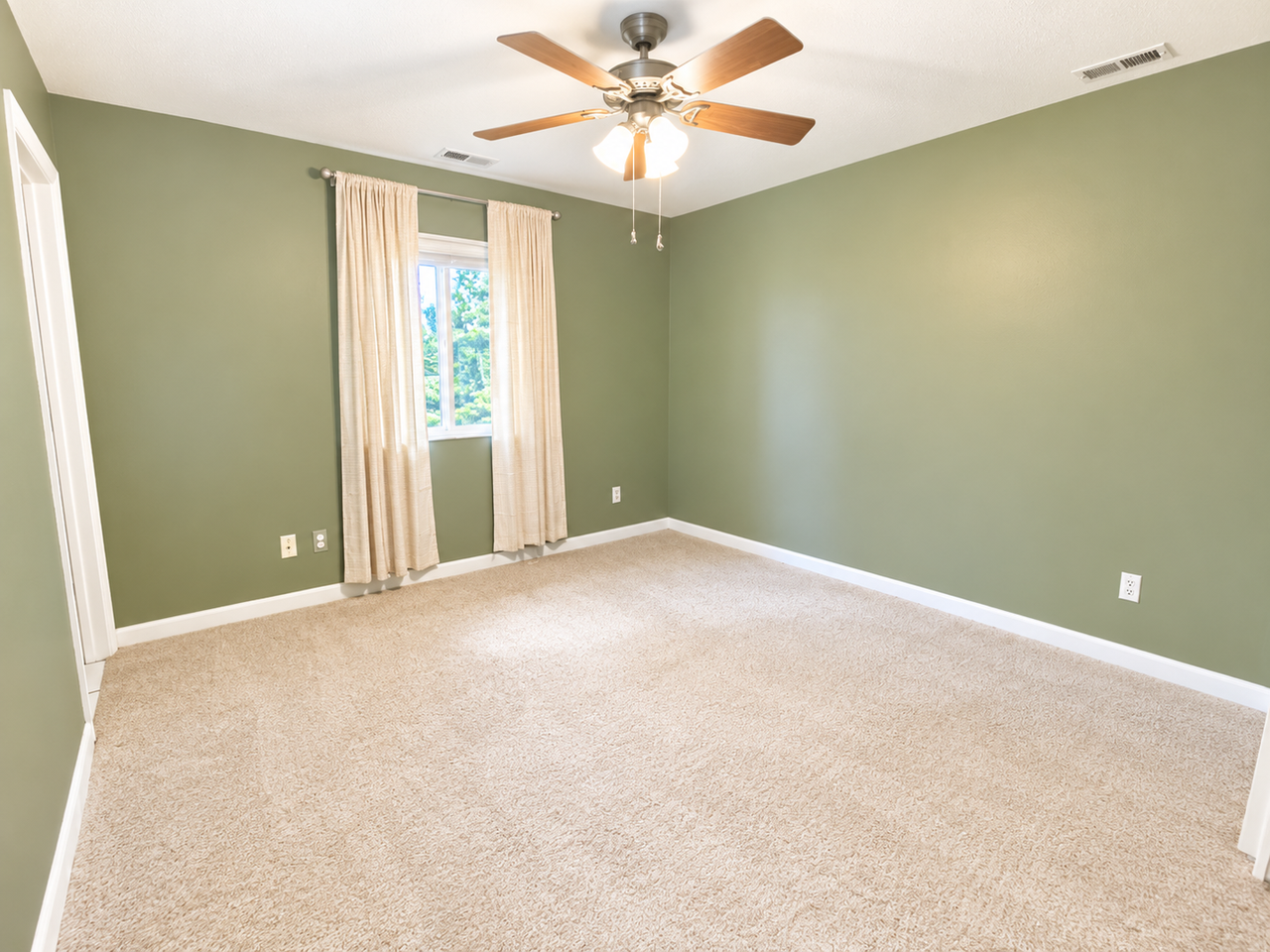 4076 Omer Ln - Photo 7 of 12
