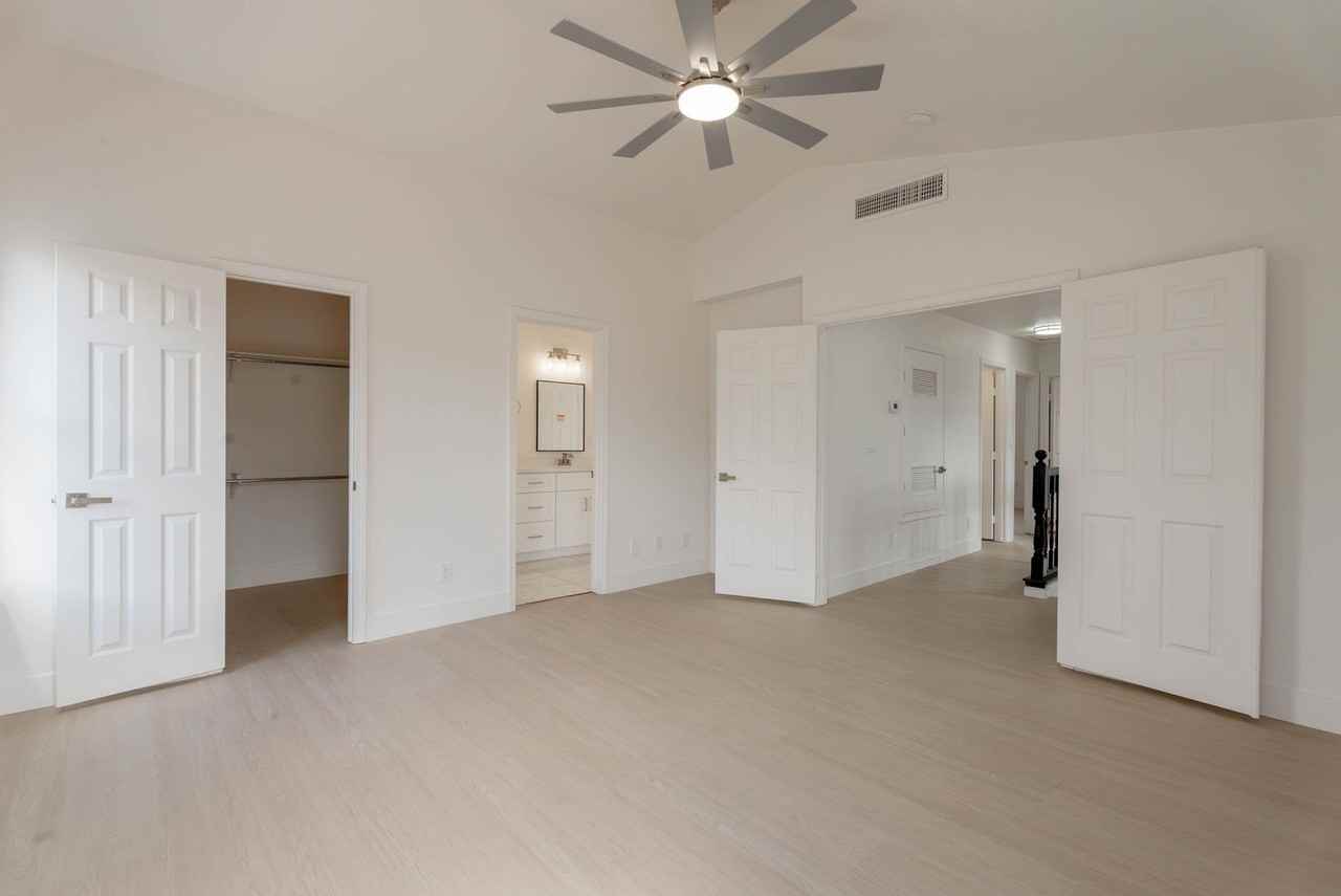 2118 Fountain Springs Dr - Photo 6 of 49