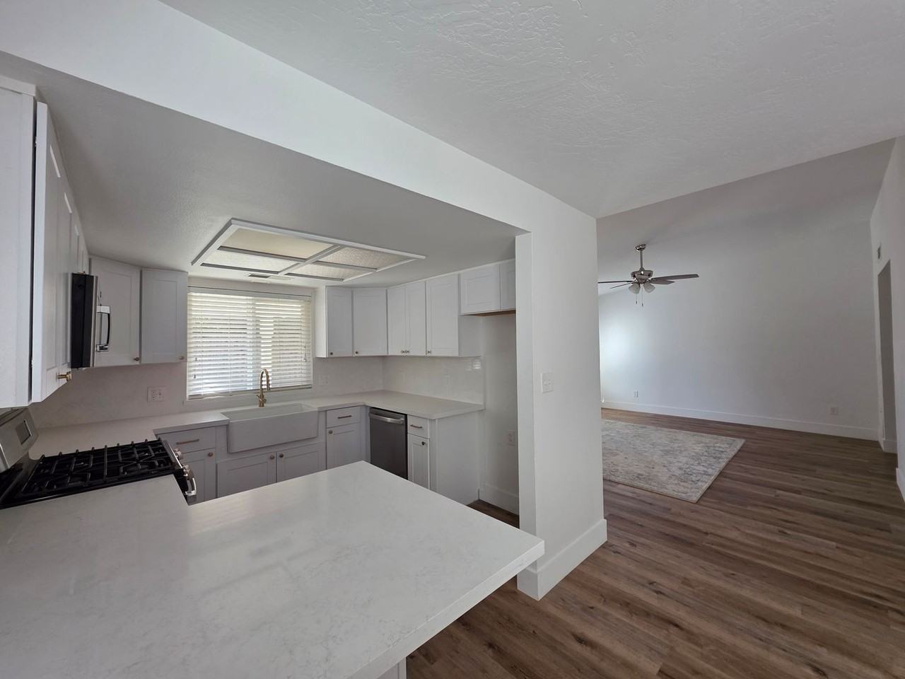 4519 W Feemster Ave - Photo 5 of 31
