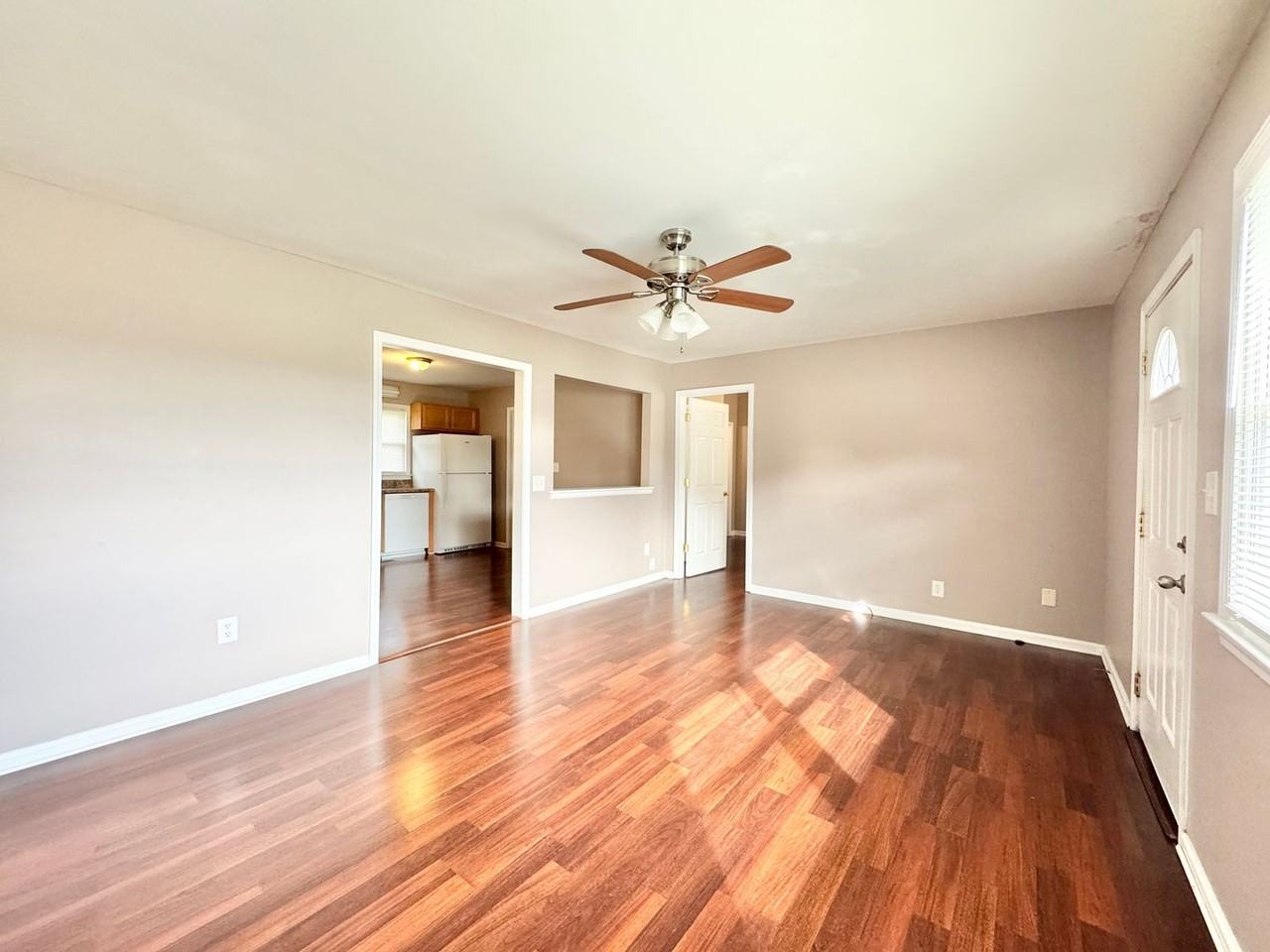 2505 Olivet Ct - Photo 2 of 13