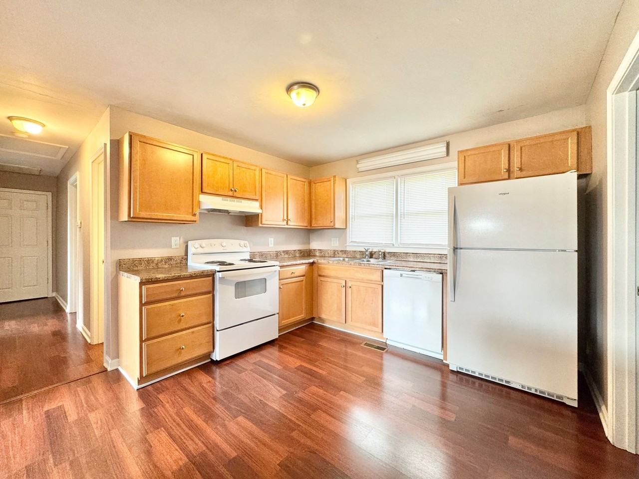 2505 Olivet Ct - Photo 6 of 13