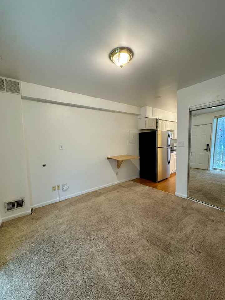 3401 Forbes Ave - Photo 7 of 30