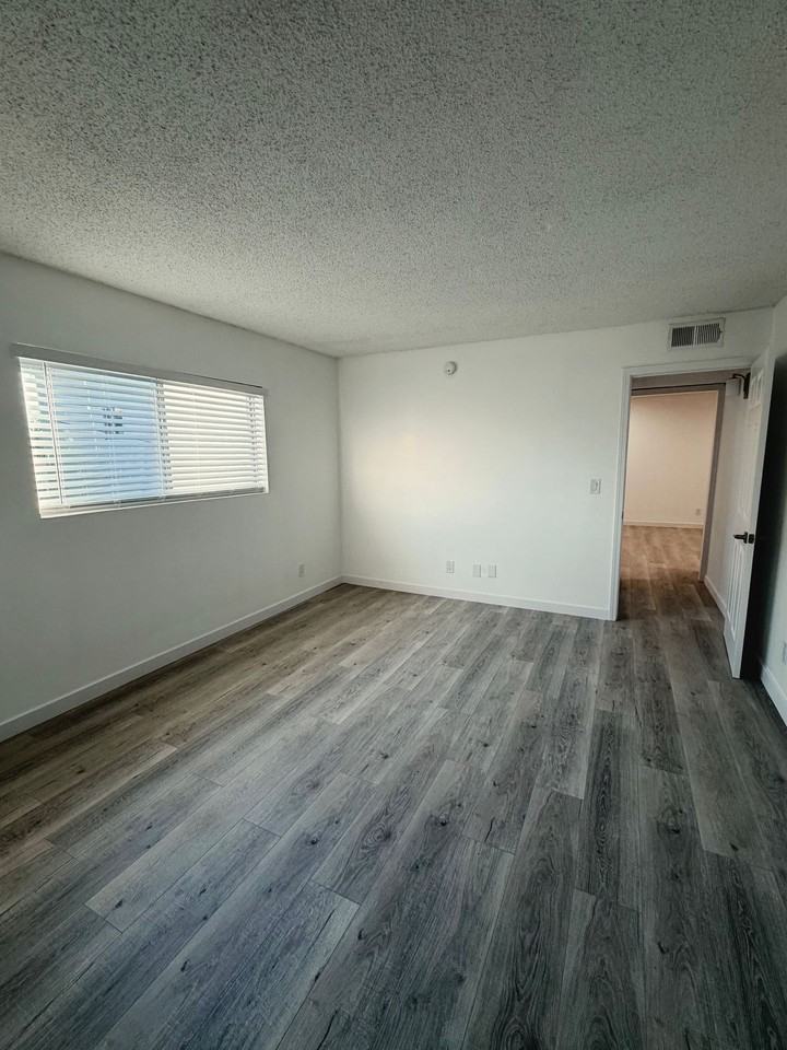 5712 Camellia Ave, North Hollywood, CA 91601 - Photo 6 of 12