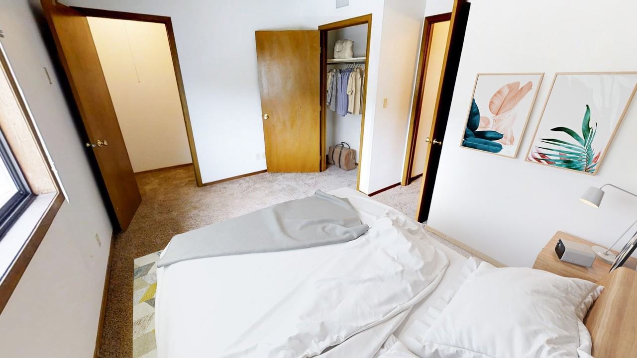 212 S. Hyland - Photo 7 of 10