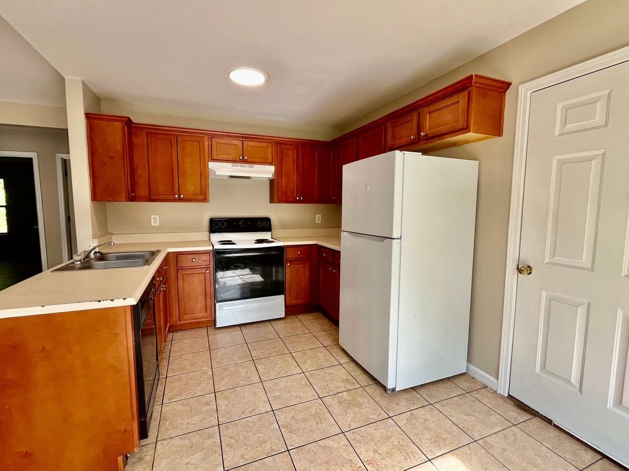 7 Brookstone Dr Nw - Photo 2 of 11