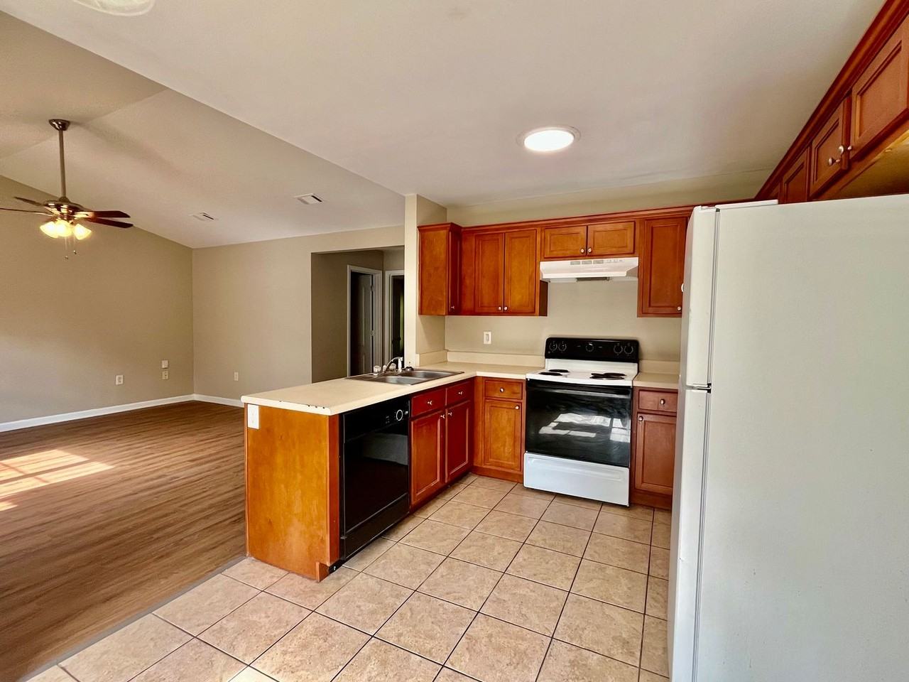 7 Brookstone Dr Nw - Photo 3 of 11