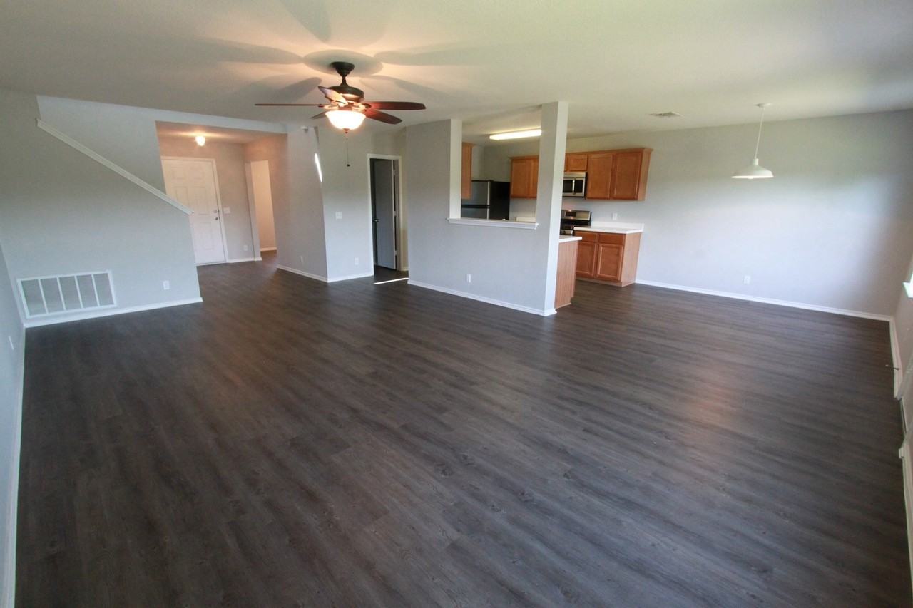 122 Bayliss St - Photo 6 of 32