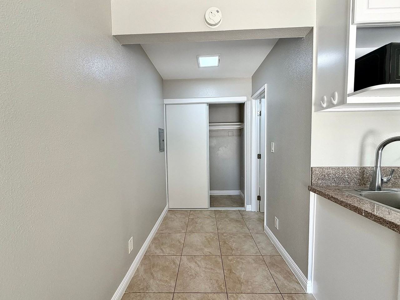 4231 Evart St #B2 - Photo 6 of 21