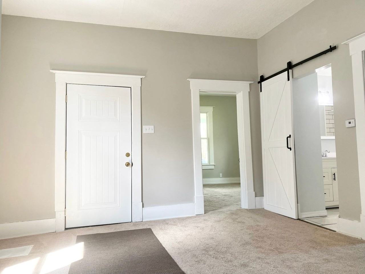 1437 Barbour Ave - Photo 6 of 17