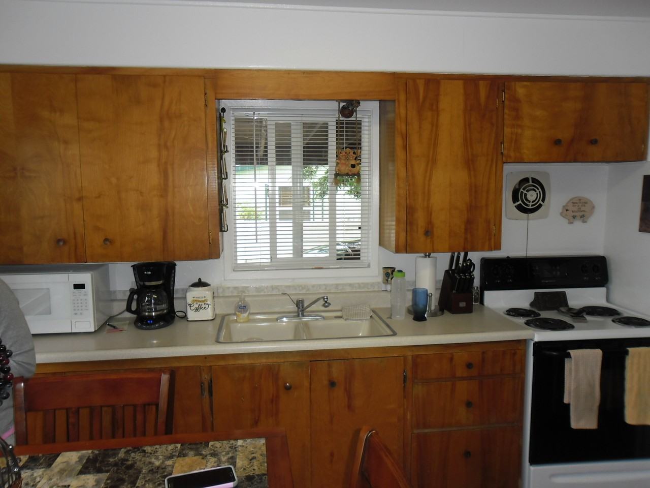 1416 Evergreen Rd - Photo 4 of 11