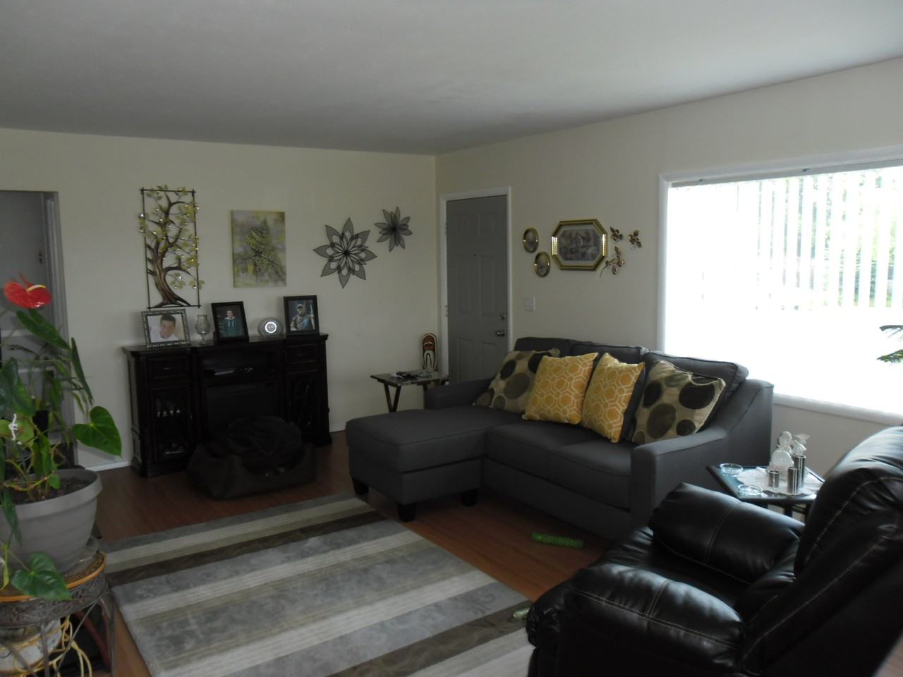 1416 Evergreen Rd - Photo 7 of 11