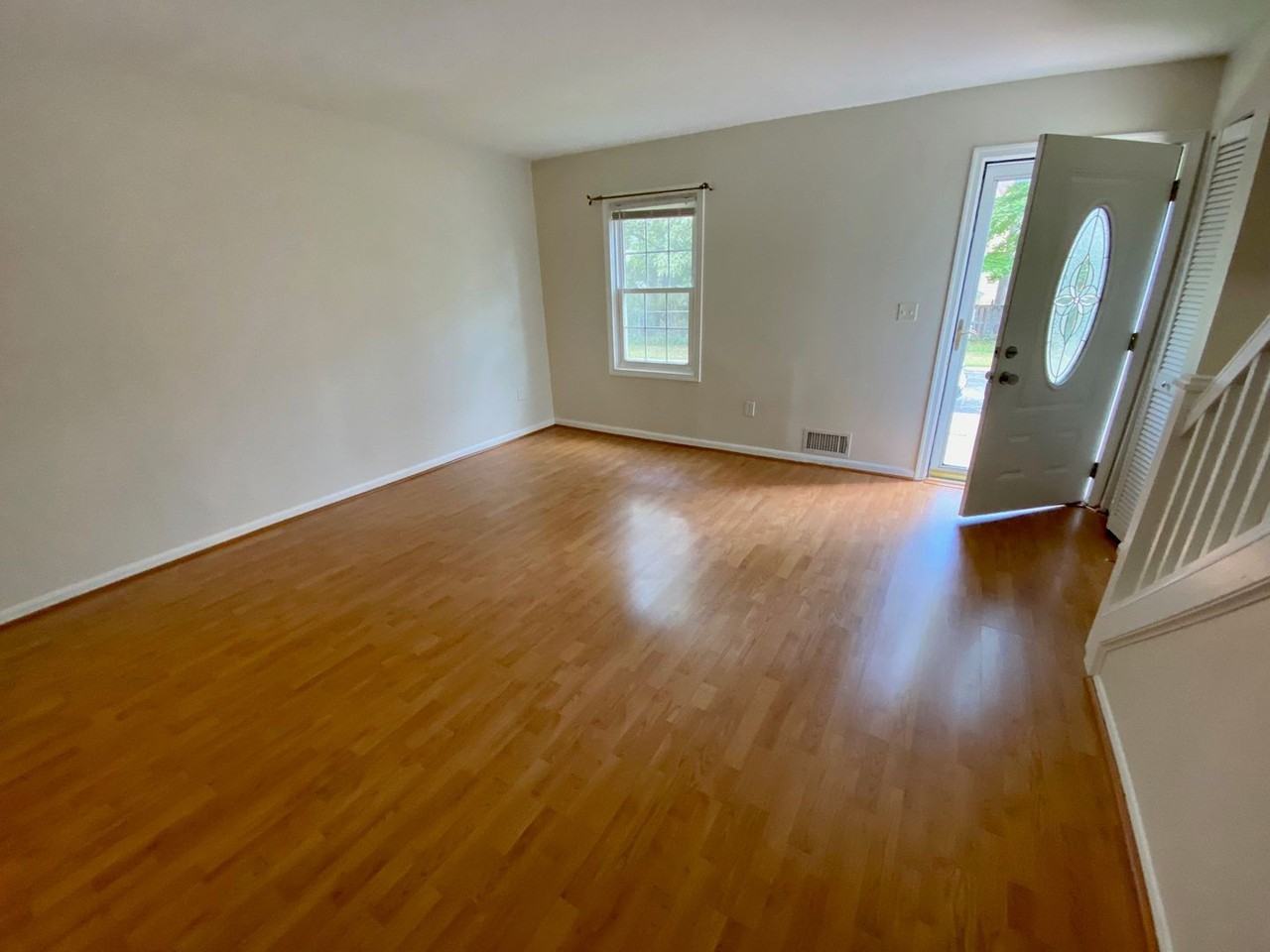 17 Dorchester Dr - Photo 4 of 14