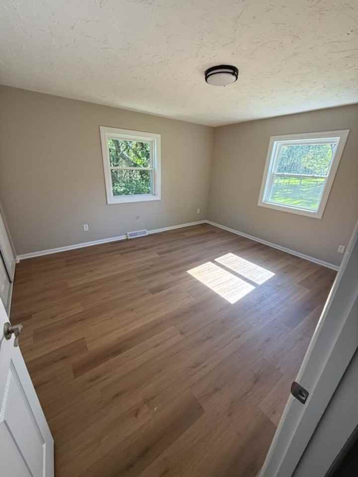 1443 Canton Rd - Photo 3 of 11
