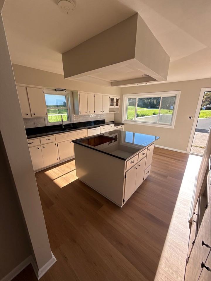 1443 Canton Rd - Photo 5 of 11