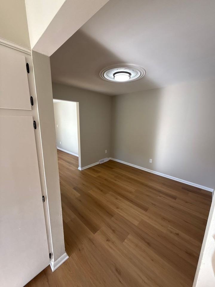 1443 Canton Rd - Photo 7 of 11