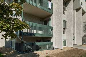 featured image of 233 E Hill Ave #3