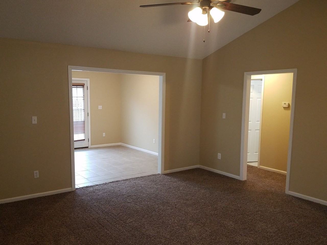 3105 Wingfield Way - Photo 4 of 17