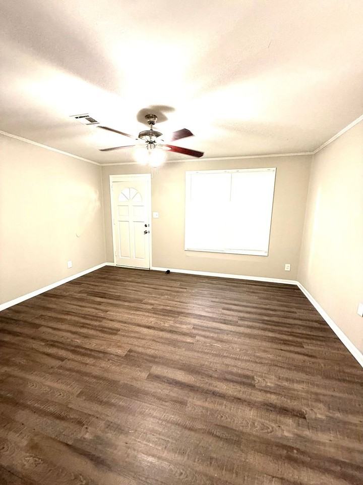 1001 Avondale Rd - Photo 5 of 12