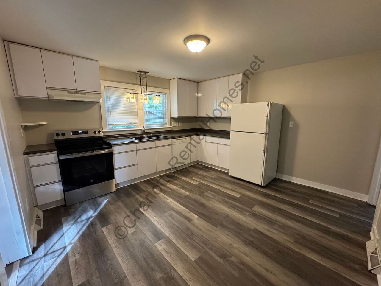 721 W Main Street Ext - Photo 3 of 8