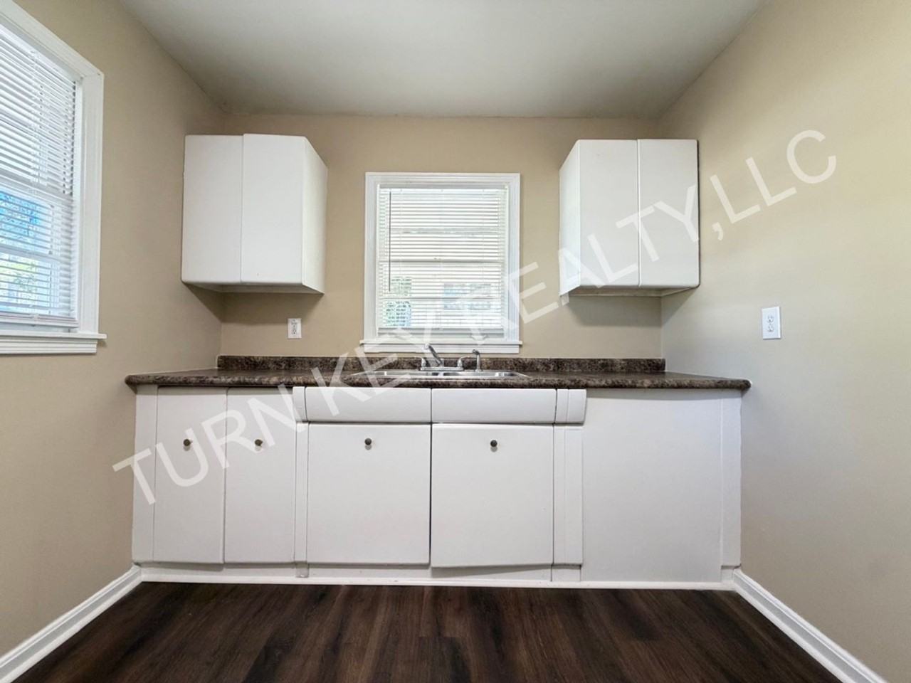 8633 9th Ct S - Photo 7 of 16
