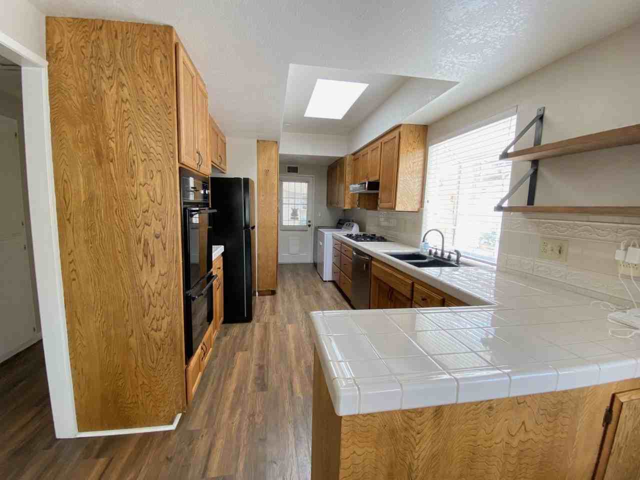 631 Harding Dr - Photo 6 of 13