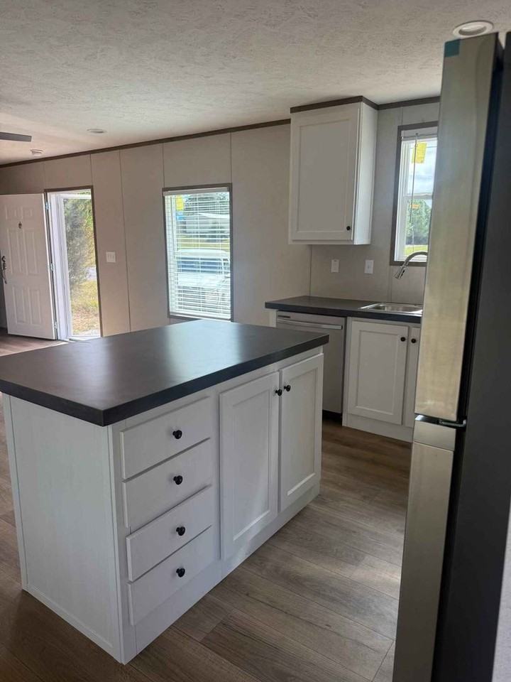 12 Black Forest Ln - Photo 4 of 15