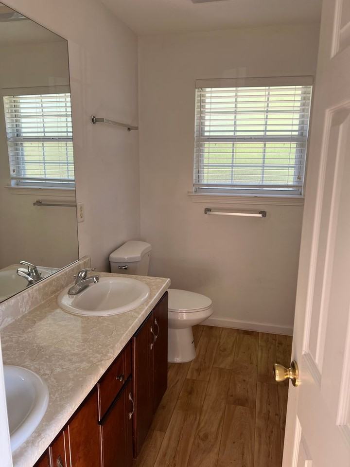 118 Lake Victoria Dr - Photo 6 of 9