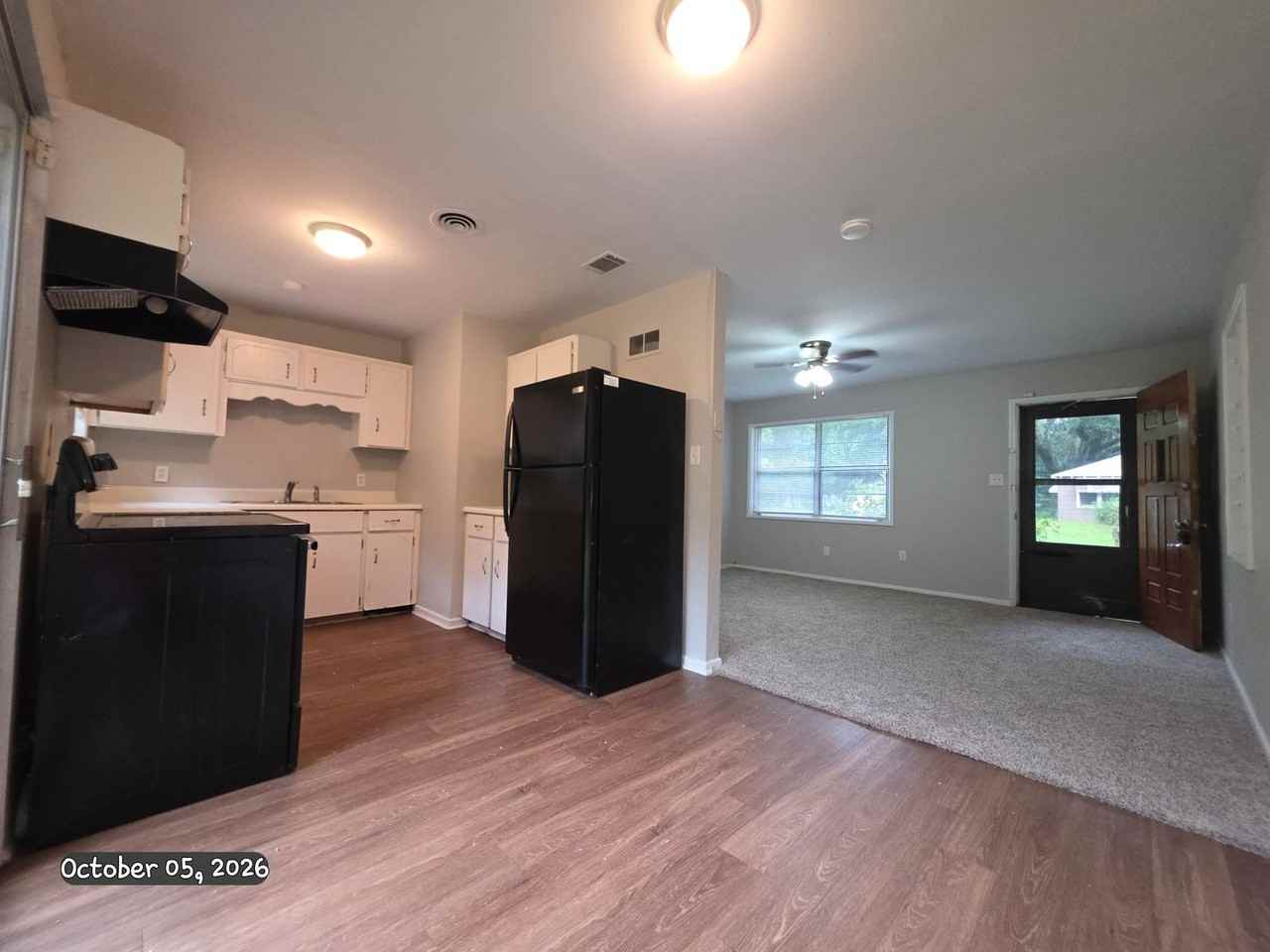 2225 Vicksburg Dr - Photo 3 of 10