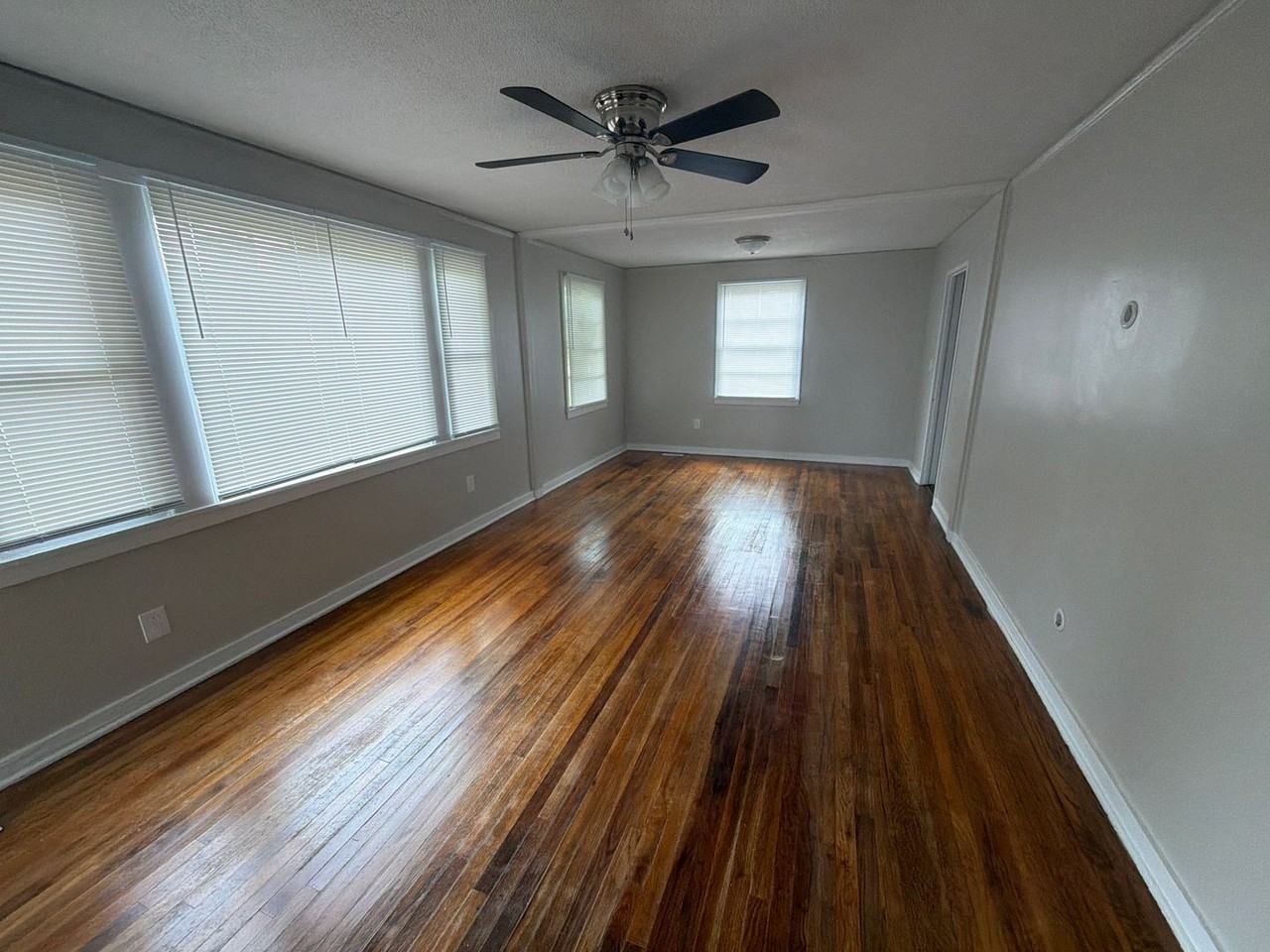 2481 Coleman Ave - Photo 2 of 10