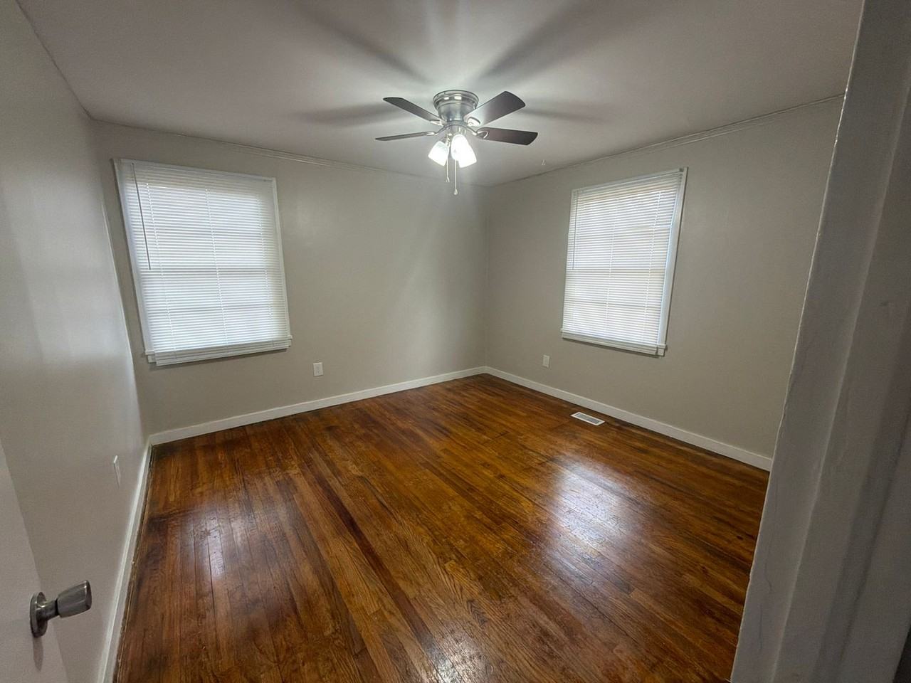 2481 Coleman Ave - Photo 3 of 10