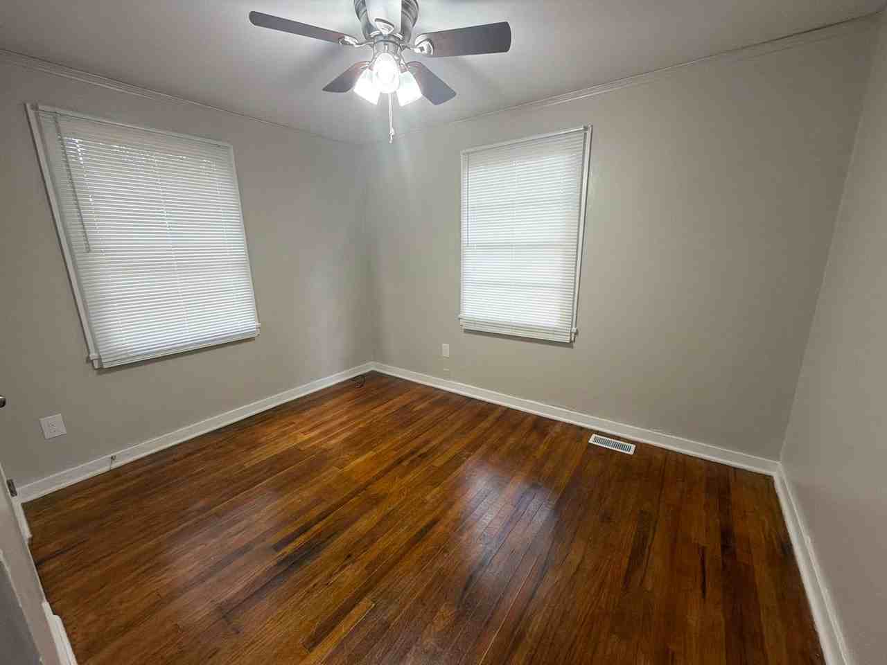 2481 Coleman Ave - Photo 4 of 10
