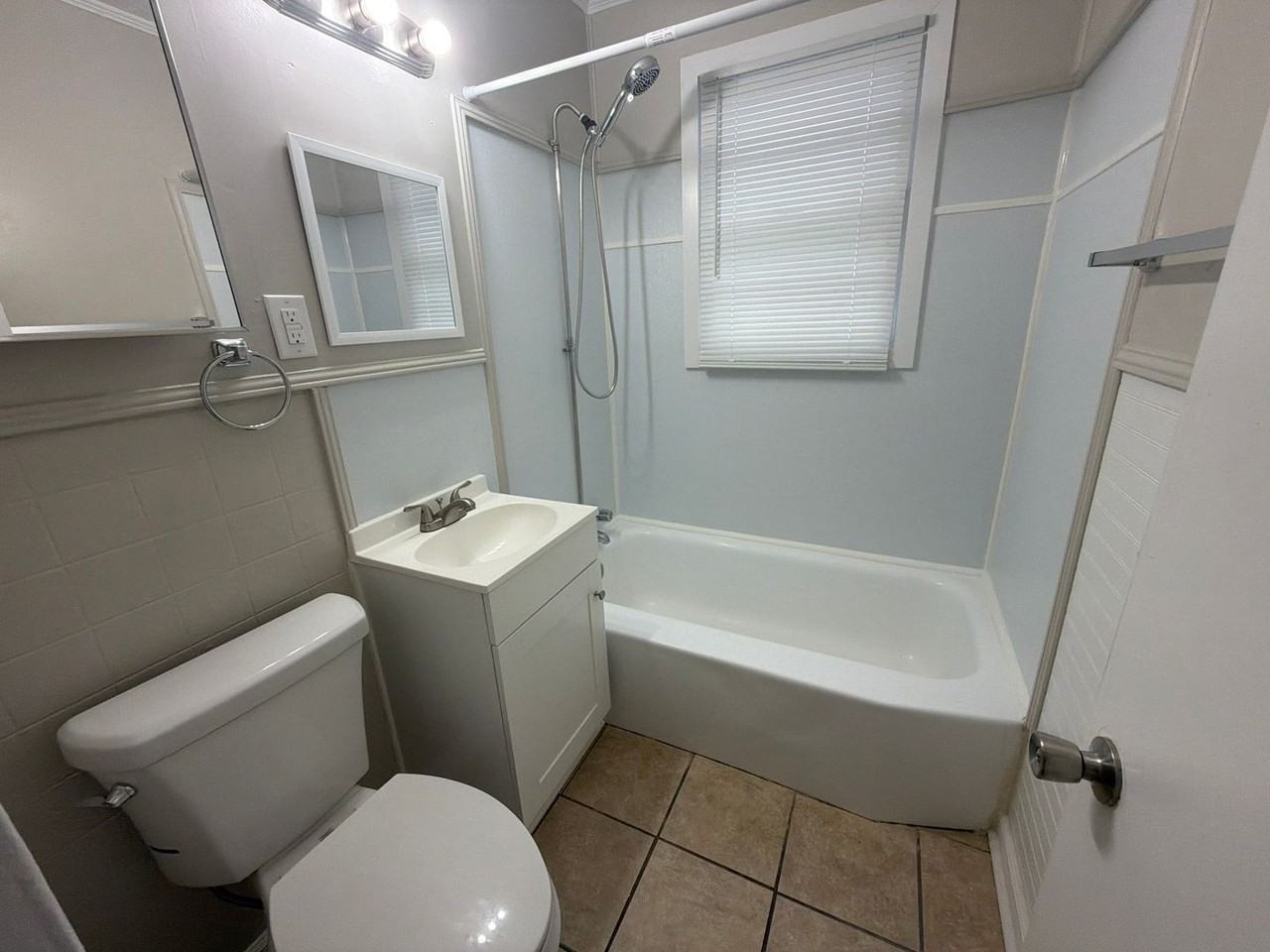 2481 Coleman Ave - Photo 6 of 10